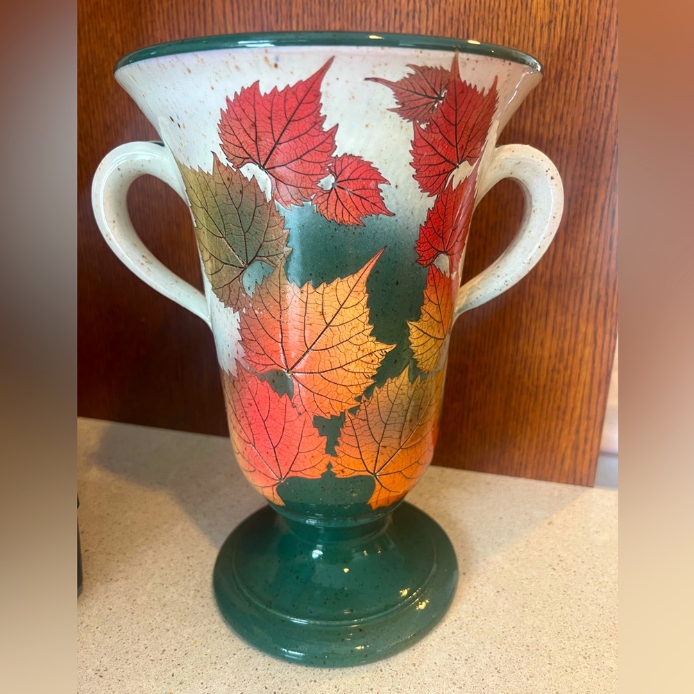 RARE Wizard of Clay Large 🍁 Bristoleaf 🍁 2 Handled Urn 🏺 Vase Maple Leaves 💛
